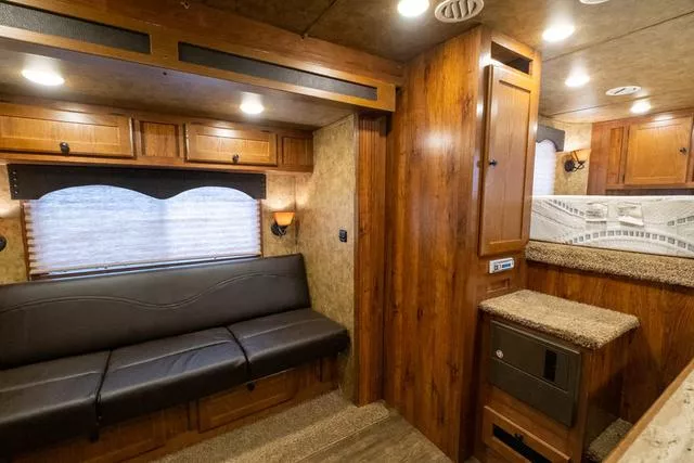 used Horse Trailers Lakota  for sale, in Seguin, TX Thumbnail 23