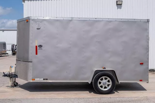 used Cargo (Enclosed) Trailers Interstate  for sale, in Seguin, TX Thumbnail 2