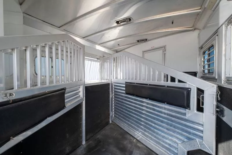 used Horse Trailers Elite Trailers  for sale, in Seguin, TX Thumbnail 21