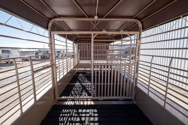 new Stock / Stock Combo Trailers Gooseneck  for sale, in Seguin, TX Thumbnail 13