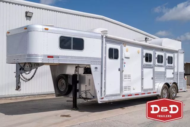 2014 Platinum Coach Trailers 3 Horse Living Quarters Trailer 