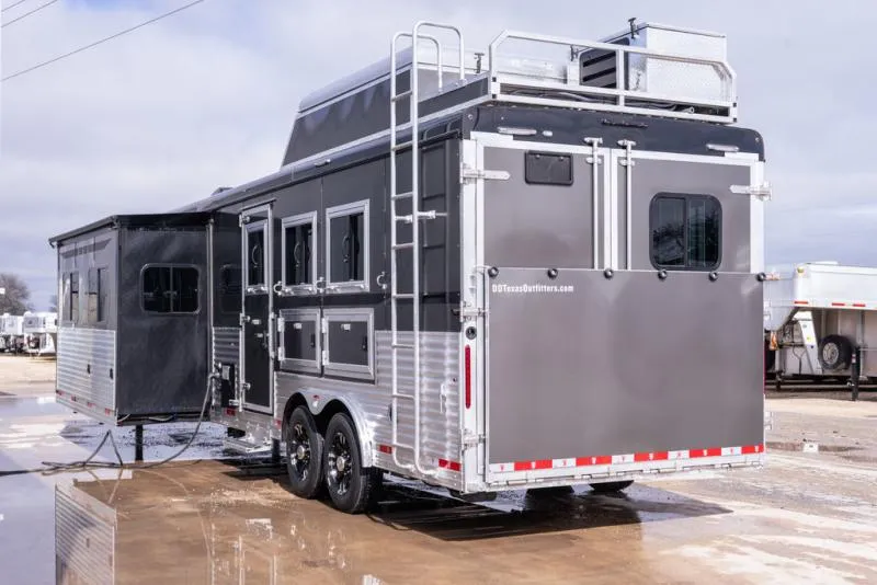 new Horse Trailers Bison Trailers  for sale, in Seguin, TX Thumbnail 5