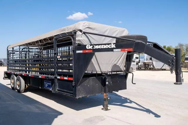 used Stock / Stock Combo Trailers Gooseneck  for sale, in Seguin, TX Thumbnail 5