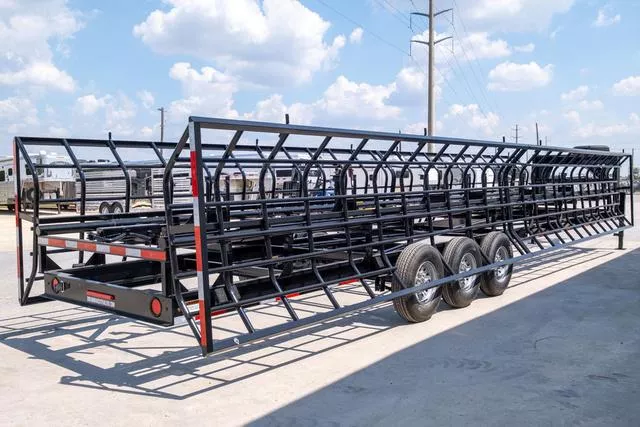 new Stock / Stock Combo Trailers Gooseneck  for sale, in Seguin, TX Thumbnail 4