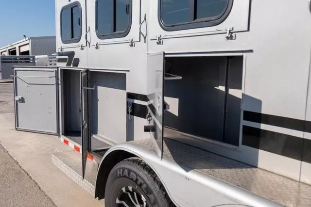 used Horse Trailers Bruton Trailers  for sale, in Seguin, TX Thumbnail 10