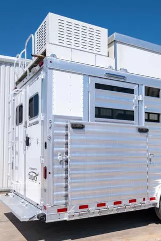 used Horse Trailers Elite Trailers  for sale, in Seguin, TX Thumbnail 23