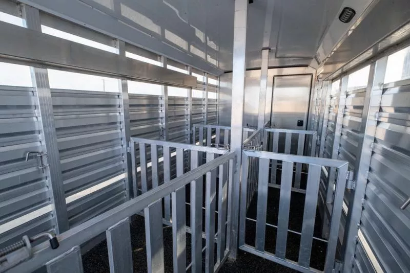 used Horse Trailers Exiss Trailers  for sale, in Seguin, TX Thumbnail 16