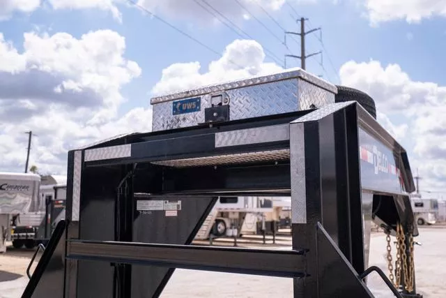 used Equipment / Flatbed Trailers Delco Trailers  for sale, in Seguin, TX Thumbnail 6