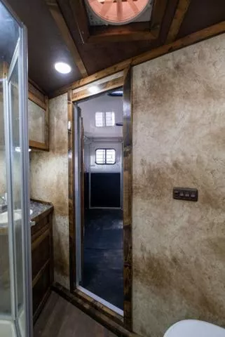 used Horse Trailers Other  for sale, in Seguin, TX Thumbnail 23