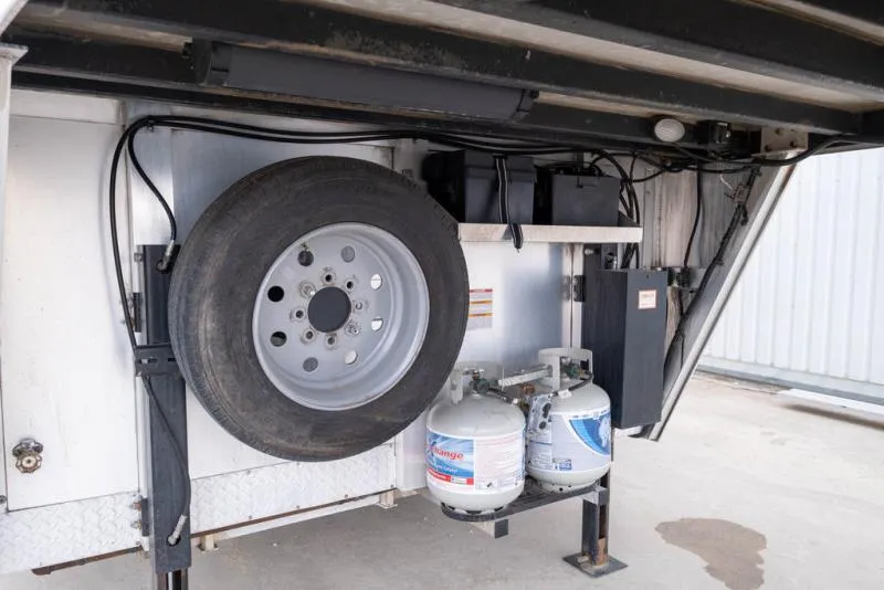 used Horse Trailers Merhow Trailers  for sale, in Seguin, TX Thumbnail 6