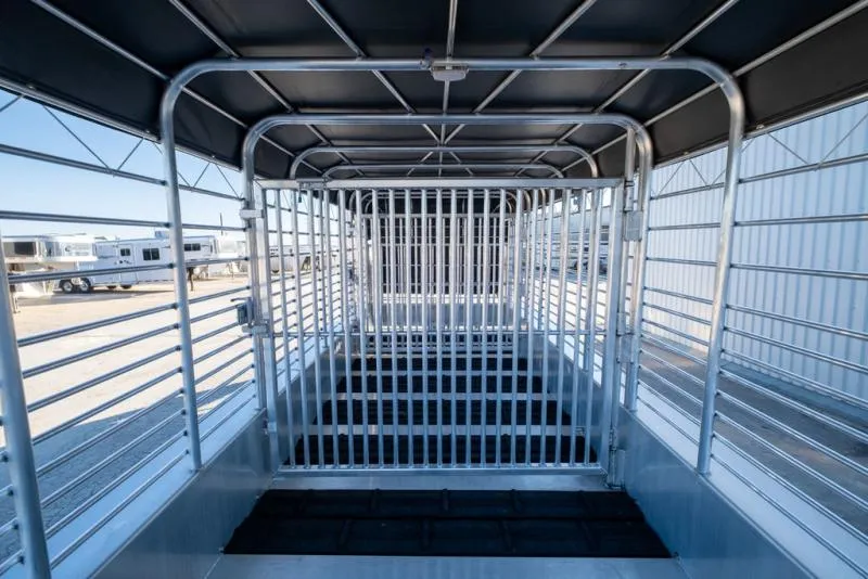 new Stock / Stock Combo Trailers Gooseneck  for sale, in Seguin, TX Thumbnail 13