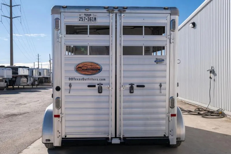 used Horse Trailers Sundowner Trailers  for sale, in Seguin, TX Thumbnail 10