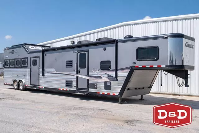 2016 Cimarron Trailers 4 Horse Norstar Living Quarters Trailer 