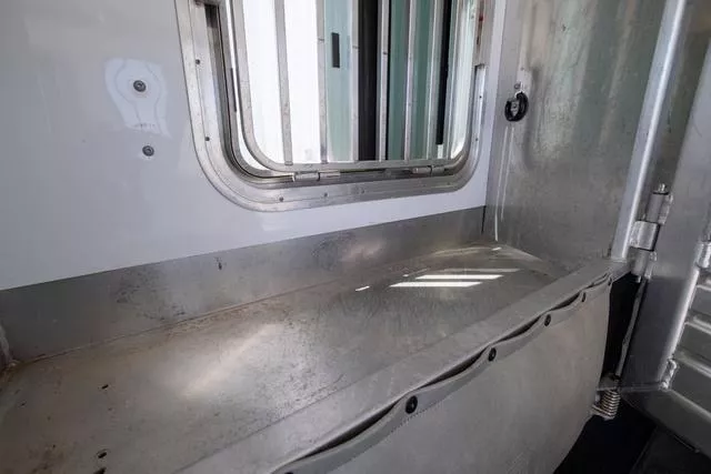 used Horse Trailers Featherlite  for sale, in Seguin, TX Thumbnail 19