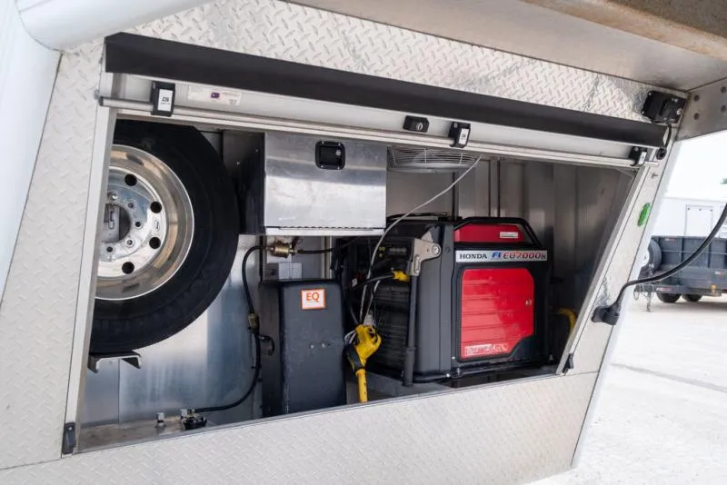 used Horse Trailers Cimarron Trailers  for sale, in Seguin, TX Thumbnail 7