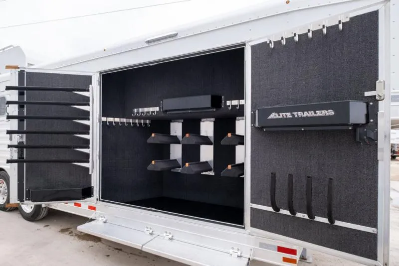 used Horse Trailers Elite Trailers  for sale, in Seguin, TX Thumbnail 9