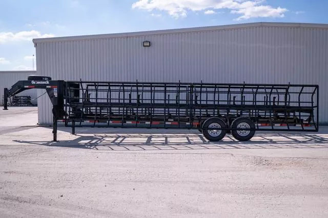 new Stock / Stock Combo Trailers Gooseneck  for sale, in Seguin, TX Thumbnail 8