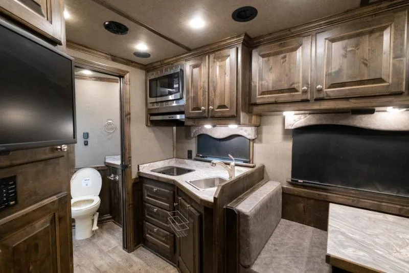 used Horse Trailers Elite Trailers  for sale, in Seguin, TX Thumbnail 8