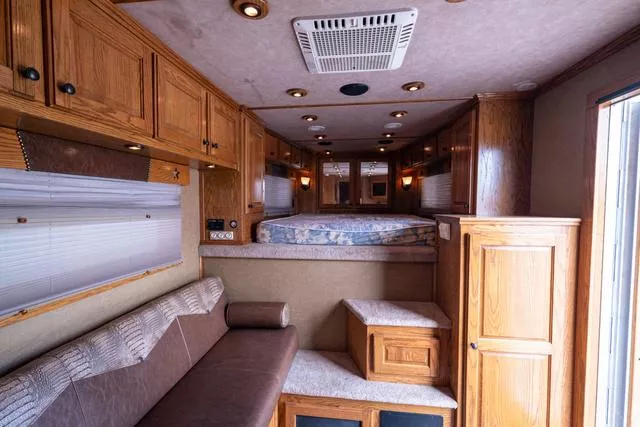 used Horse Trailers Bloomer  for sale, in Seguin, TX Thumbnail 32