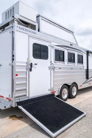 new Horse Trailers Merhow Trailers  for sale, in Seguin, TX Thumbnail 16