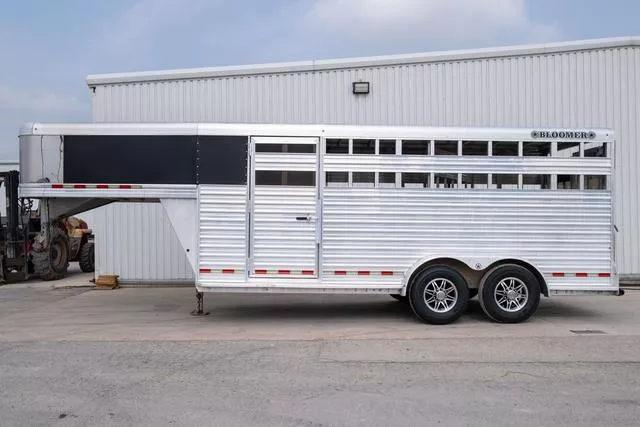used Stock / Stock Combo Trailers Bloomer  for sale, in Seguin, TX Thumbnail 2