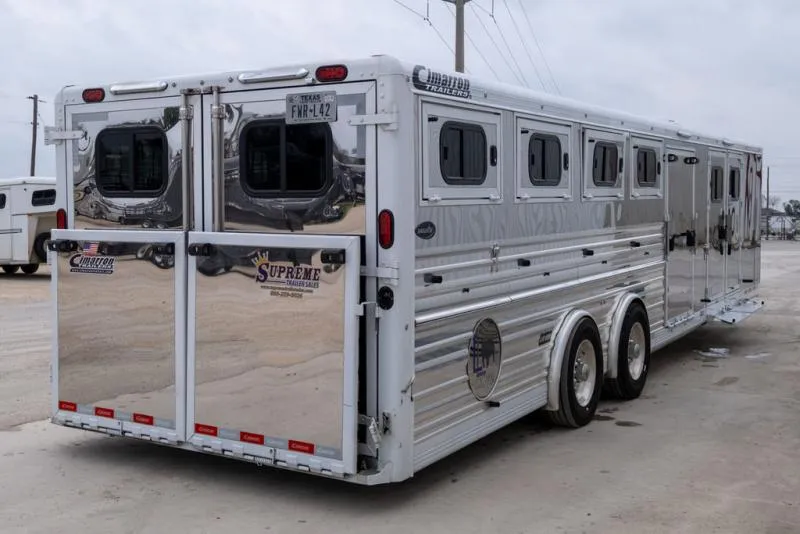 used Horse Trailers Cimarron Trailers  for sale, in Seguin, TX Thumbnail 4