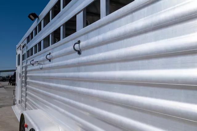 used Stock / Stock Combo Trailers Elite Trailers  for sale, in Seguin, TX Thumbnail 15