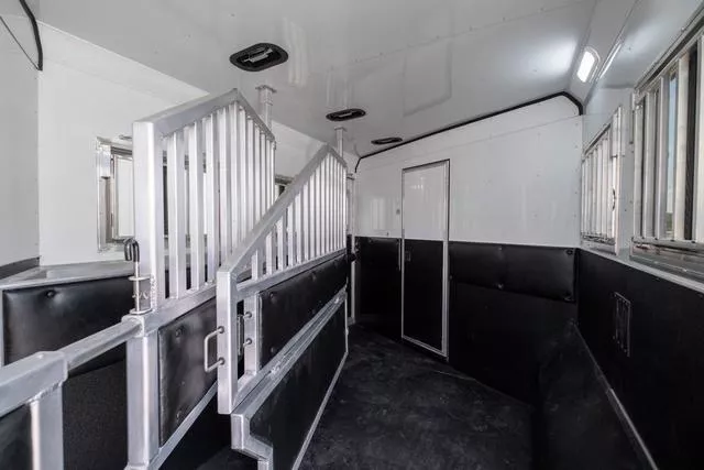 new Horse Trailers Merhow Trailers  for sale, in Seguin, TX Thumbnail 24