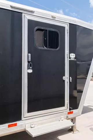 used Horse Trailers Cimarron Trailers  for sale, in Seguin, TX Thumbnail 6