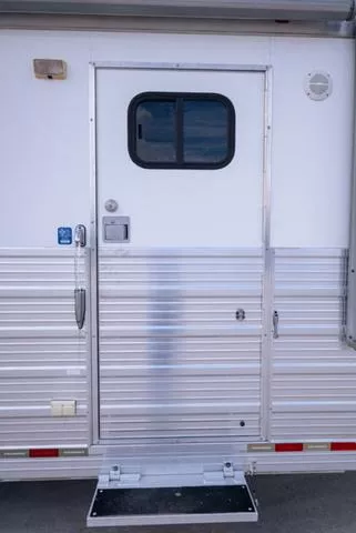 used Horse Trailers Bloomer  for sale, in Seguin, TX Thumbnail 22