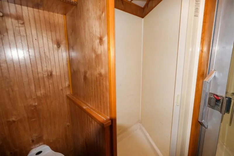 used Horse Trailers Elite Trailers  for sale, in Seguin, TX Thumbnail 12