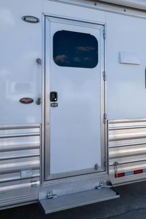 used Horse Trailers Cimarron Trailers  for sale, in Seguin, TX Thumbnail 6