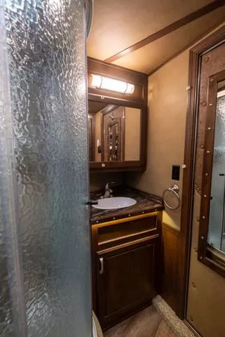 used Horse Trailers Featherlite  for sale, in Seguin, TX Thumbnail 30