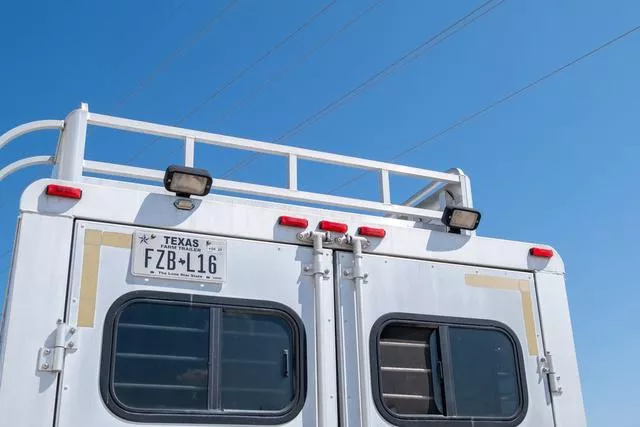 used Horse Trailers Sundowner Trailers  for sale, in Seguin, TX Thumbnail 18