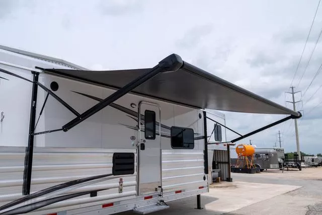 new Horse Trailers Merhow Trailers  for sale, in Seguin, TX Thumbnail 10