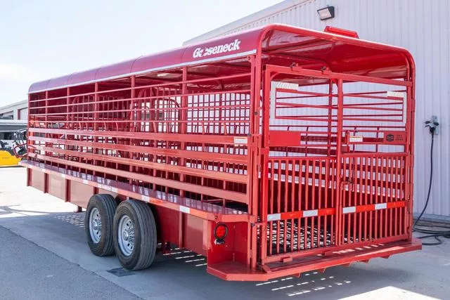 new Stock / Stock Combo Trailers Gooseneck  for sale, in Seguin, TX Thumbnail 3