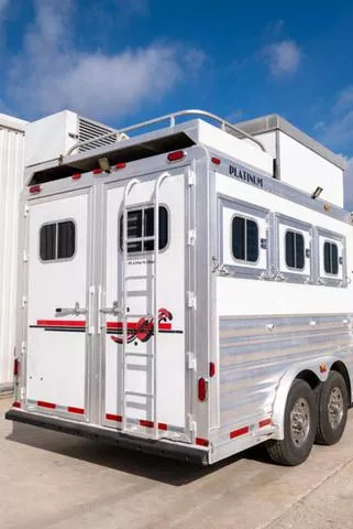 used Horse Trailers Platinum Coach  for sale, in Seguin, TX Thumbnail 19