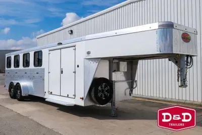 2022 Sundowner Trailers 10 Pen Showman GT Low Pro Trailer 
