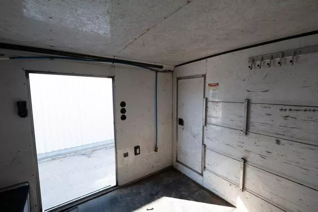 used Horse Trailers Sundowner Trailers  for sale, in Seguin, TX Thumbnail 9