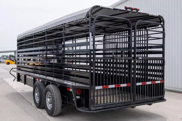 used Stock / Stock Combo Trailers CM Trailers  for sale, in Seguin, TX Thumbnail 2