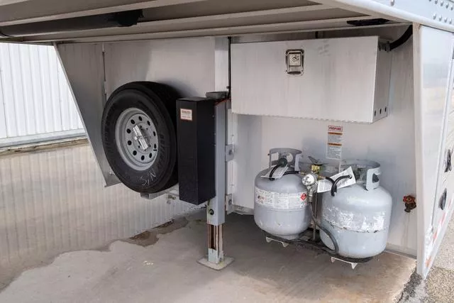 used Horse Trailers Elite Trailers  for sale, in Seguin, TX Thumbnail 6