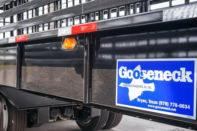 new Stock / Stock Combo Trailers Gooseneck  for sale, in Seguin, TX Thumbnail 4