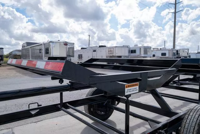new Stock / Stock Combo Trailers Gooseneck  for sale, in Seguin, TX Thumbnail 9