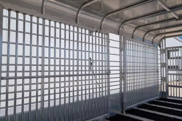 new Stock / Stock Combo Trailers Gooseneck  for sale, in Seguin, TX Thumbnail 9