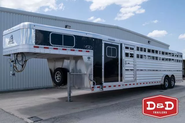 2026 Elite Trailers 30 Ft Show Cattle Trailer 
