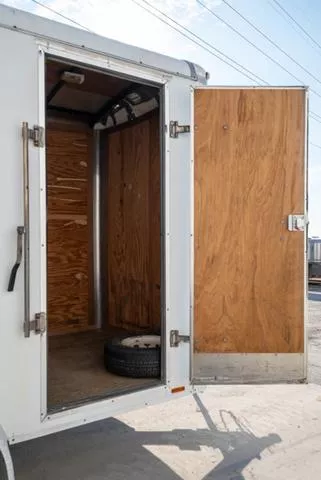 used Cargo (Enclosed) Trailers Continental Cargo  for sale, in Seguin, TX Thumbnail 7