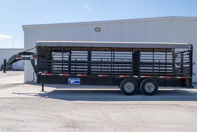used Stock / Stock Combo Trailers Gooseneck  for sale, in Seguin, TX Thumbnail 2