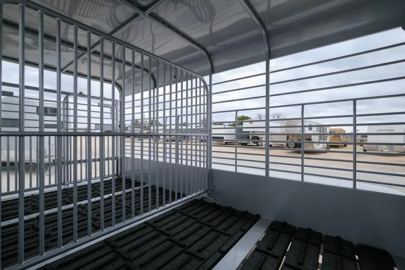 new Stock / Stock Combo Trailers Gooseneck  for sale, in Seguin, TX Thumbnail 8