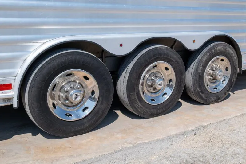 used Horse Trailers Elite Trailers  for sale, in Seguin, TX Thumbnail 28