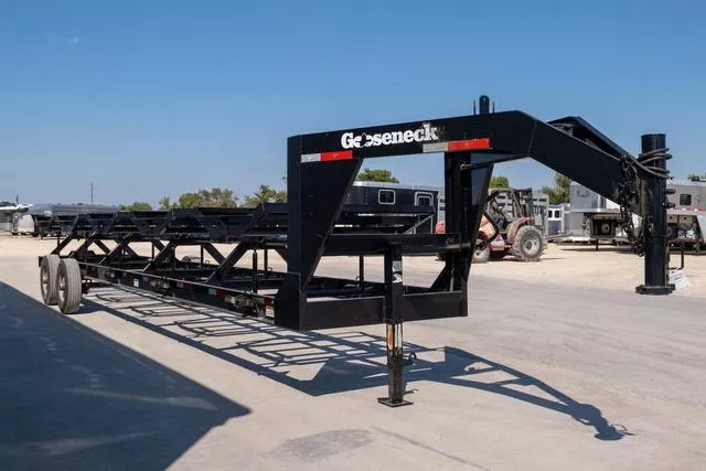 used Stock / Stock Combo Trailers Gooseneck  for sale, in Seguin, TX Thumbnail 6